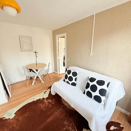 Location Le Marais ホームステイ パリ