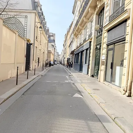 Location Le Marais ホームステイ *